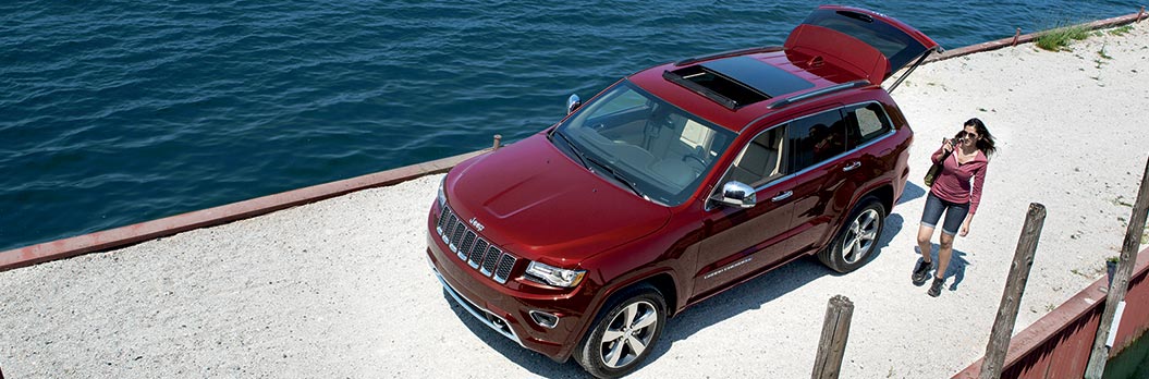 2015 Jeep Grand Cherokee Summit Exterior Front End