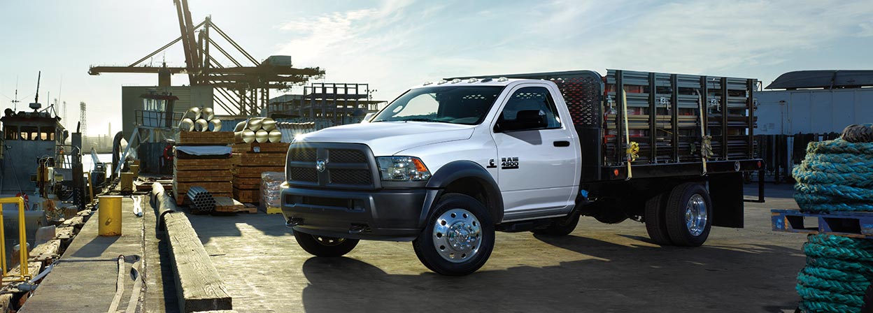 2016-ram-chassis-cab-exterior-side-view